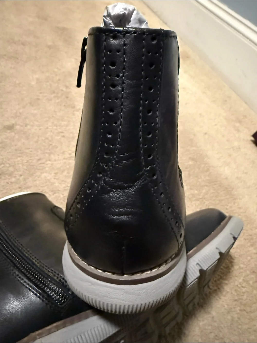 Johnston & Murphy Boys’ Black Leather Chelsea Boots NIB - Picture 4 of 6